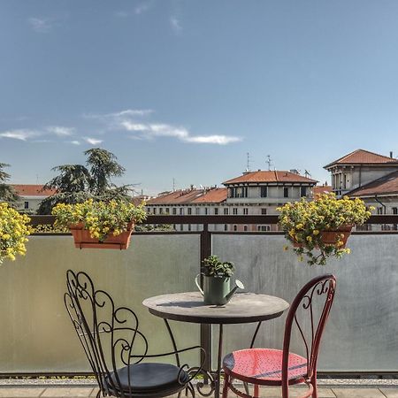 Suite Angolo Alla Stazione - Appartamento Con Terrazzo Panoramico Павія Екстер'єр фото